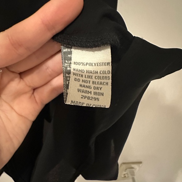 Bundle of sleeveless tops - Picture 15 of 16